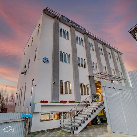 Hotel The Winter Sky Srinagar  Ngoại thất bức ảnh