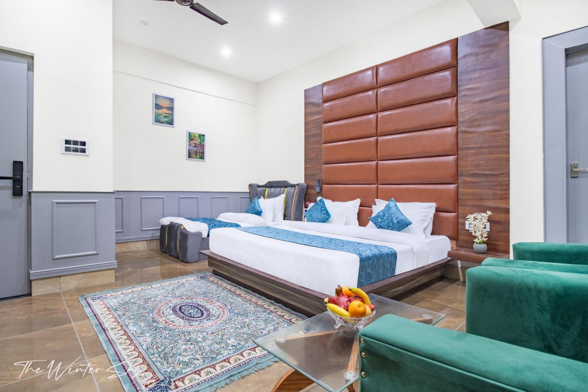 Hotel The Winter Sky Srinagar  Ngoại thất bức ảnh